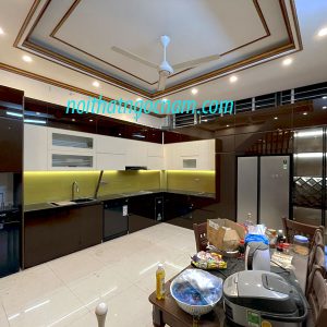 Tủ bếp inox acrylic IN04 | Địa chỉ làm tủ bếp uy tín tốt và đẹp