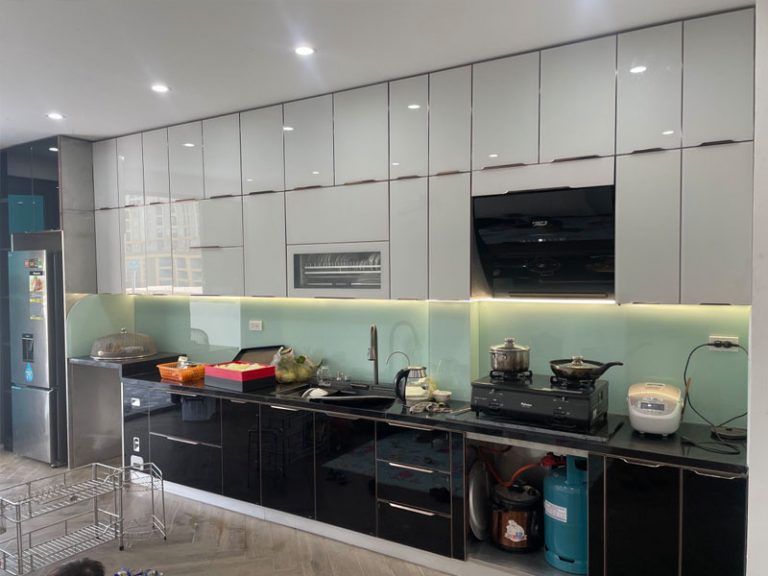 Tủ bếp inox có những loại nào? Giá tủ bếp inox?